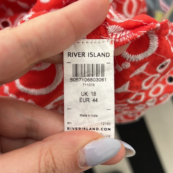 ASOS River Island Broderie Blouse Cold Shoulder - Picture 14 of 14